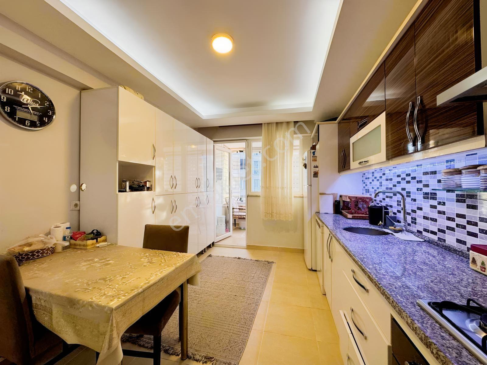 Öznur Öztürk'ten Derebahçe Yenişehir Sitesi 3+1 Satılık Daire — fotoğraf 9