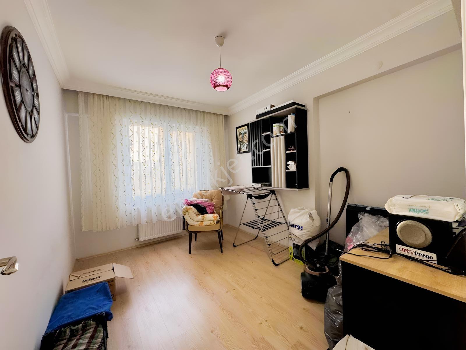 Öznur Öztürk'ten Derebahçe Yenişehir Sitesi 3+1 Satılık Daire — fotoğraf 16