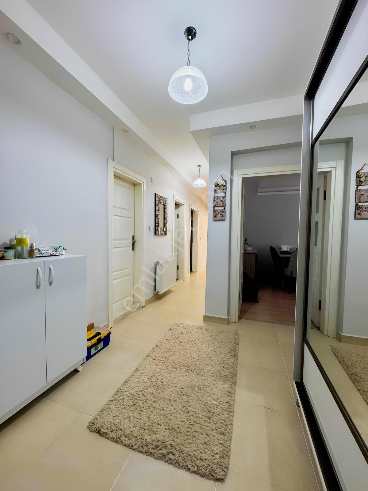 Öznur Öztürk'ten Derebahçe Yenişehir Sitesi 3+1 Satılık Daire — fotoğraf 25