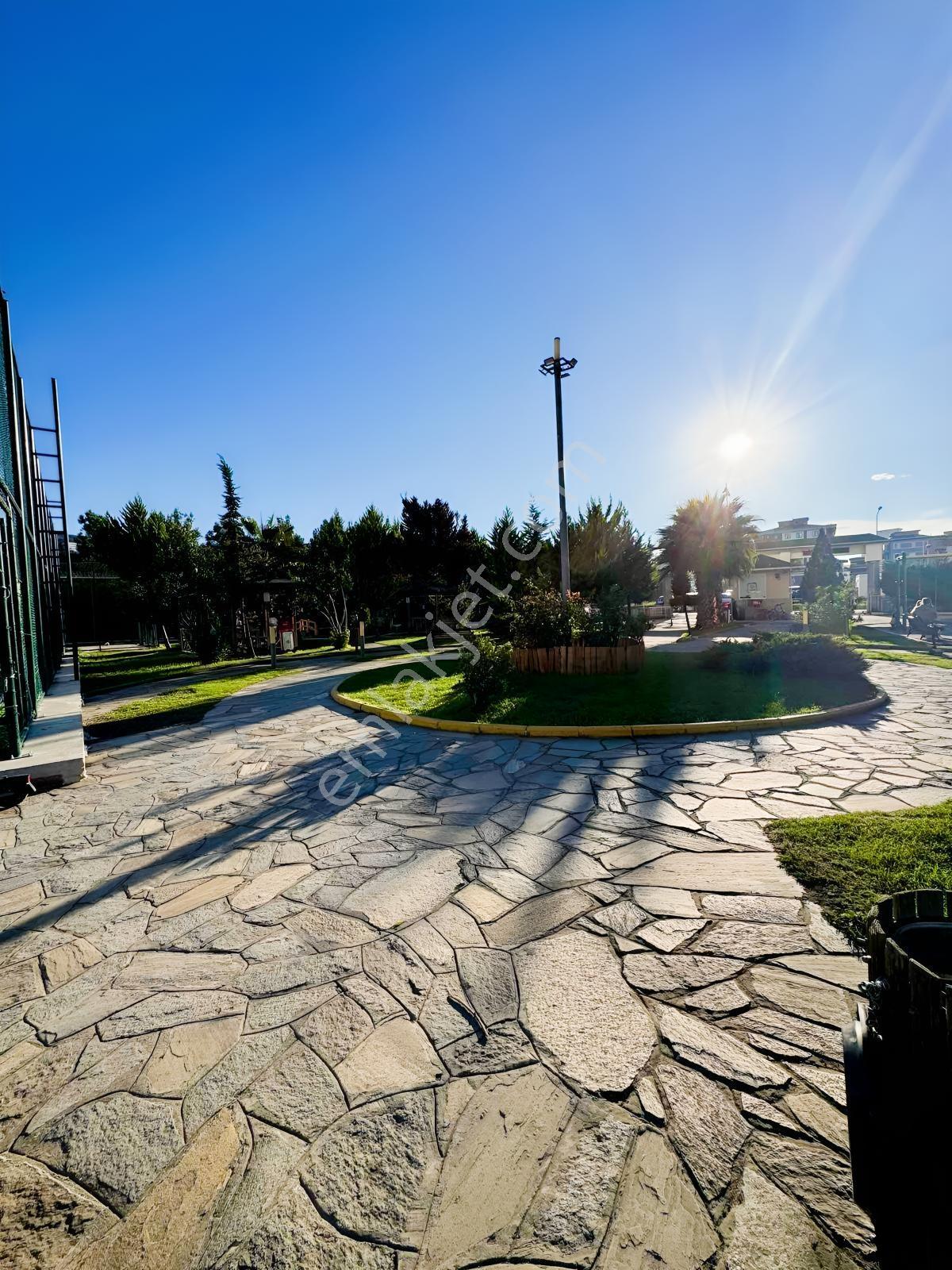 Öznur Öztürk'ten Derebahçe Yenişehir Sitesi 3+1 Satılık Daire — fotoğraf 32