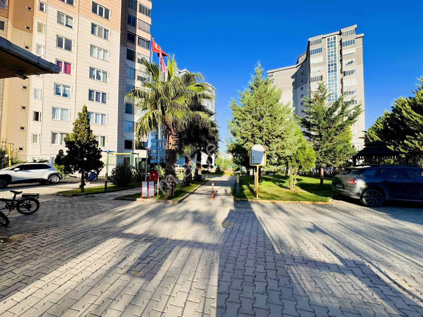 Öznur Öztürk'ten Derebahçe Yenişehir Sitesi 3+1 Satılık Daire — fotoğraf 33