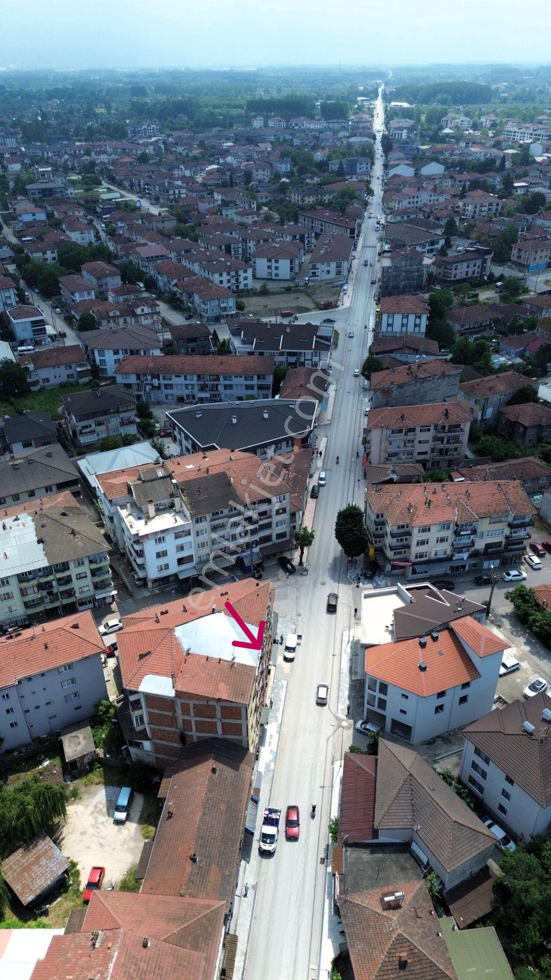 Düzce Aydınpınar Caddesinde -eşyalı- 2+1 Yenilenmiş Daire! — fotoğraf 34
