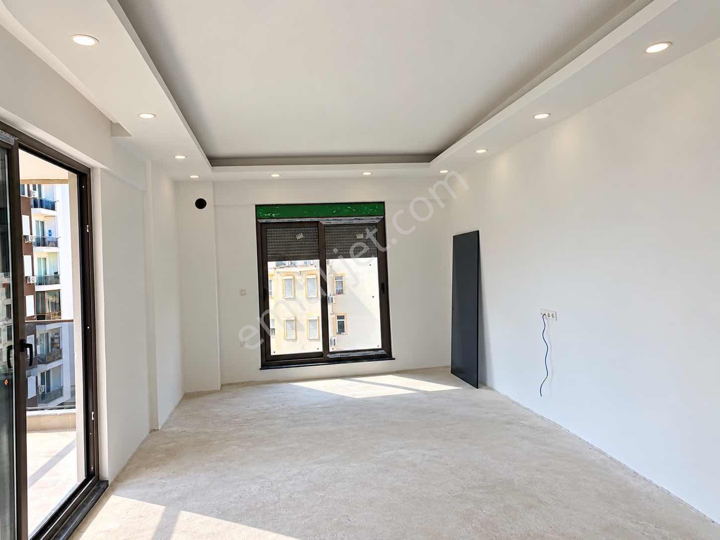 Finike Kum Mahellesinde Demşz Manzaralı Satılık 1+1 Daire — fotoğraf 29