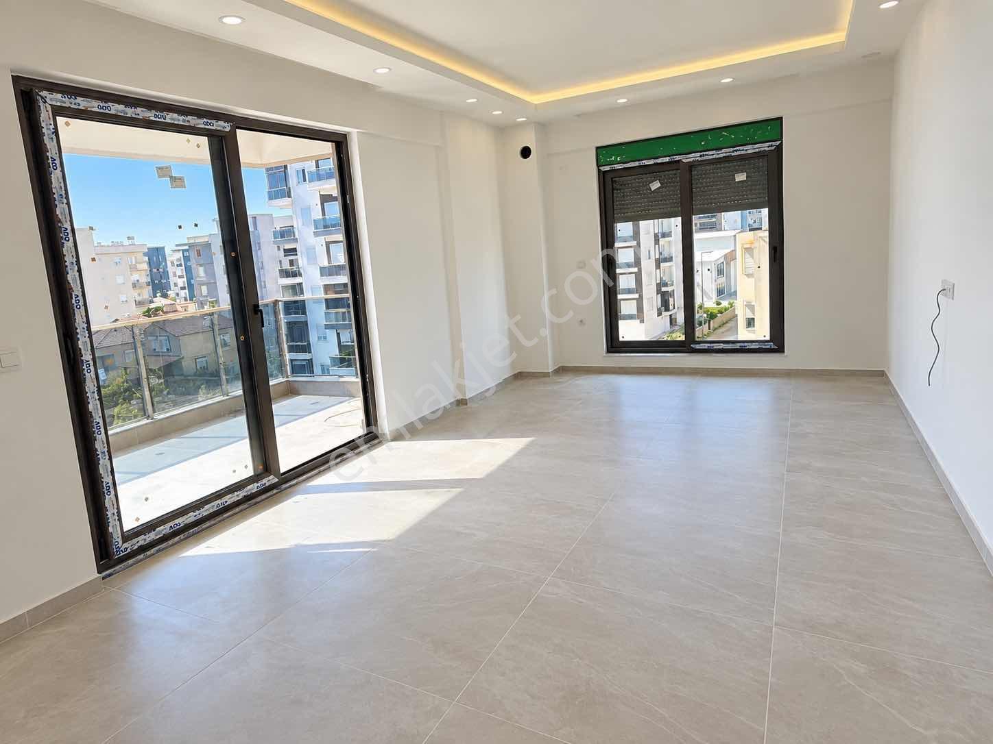 Finike Kum Mahellesinde Demşz Manzaralı Satılık 1+1 Daire — fotoğraf 32