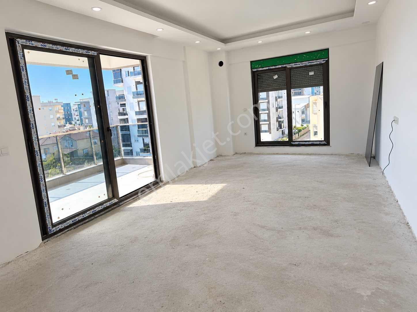 Finike Kum Mahellesinde Demşz Manzaralı Satılık 1+1 Daire — fotoğraf 33