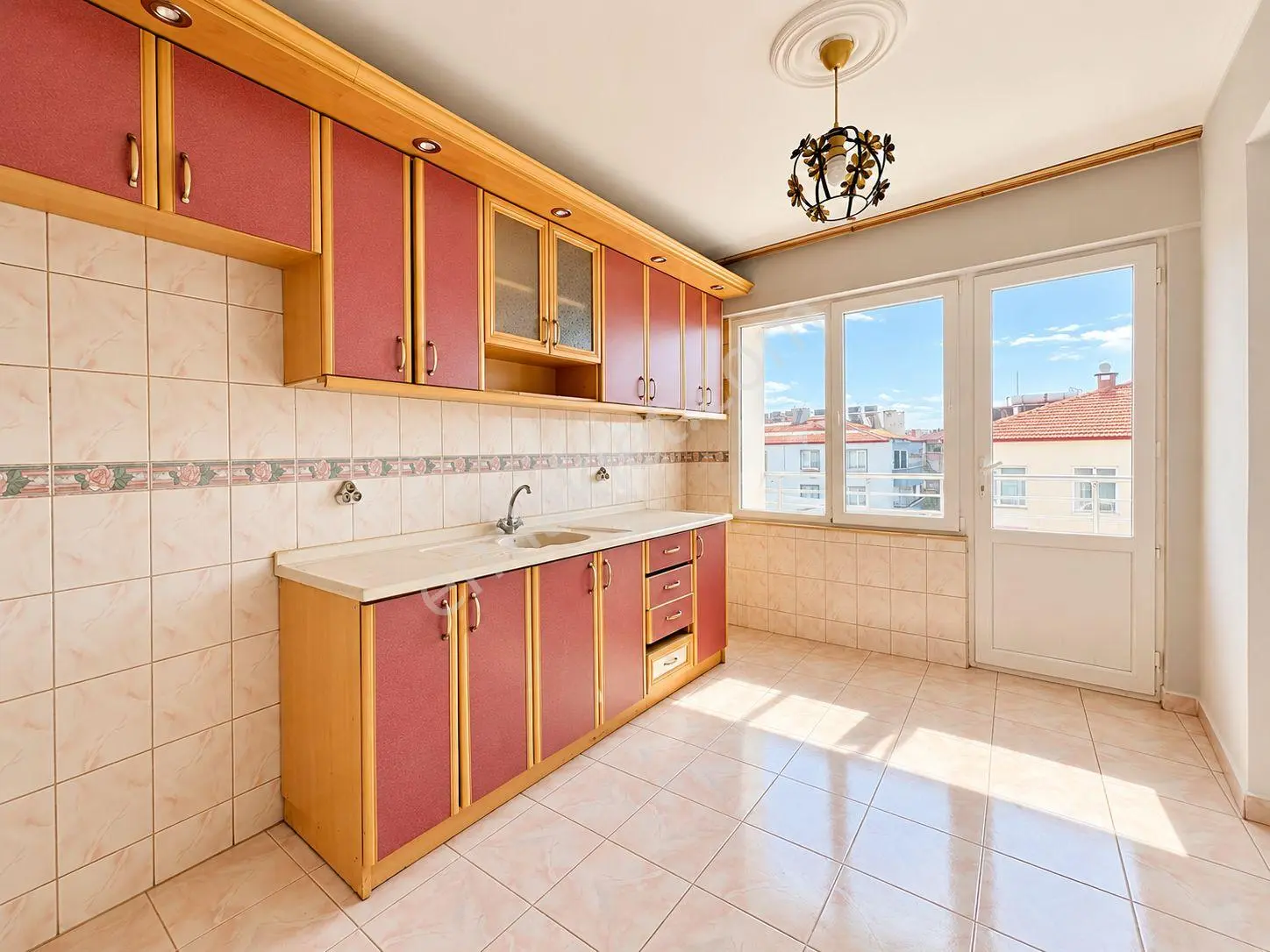 Yükselden İkizçayda Denize 500 Mt Ön Cephe Çift Balkonlu 2+1 — fotoğraf 2