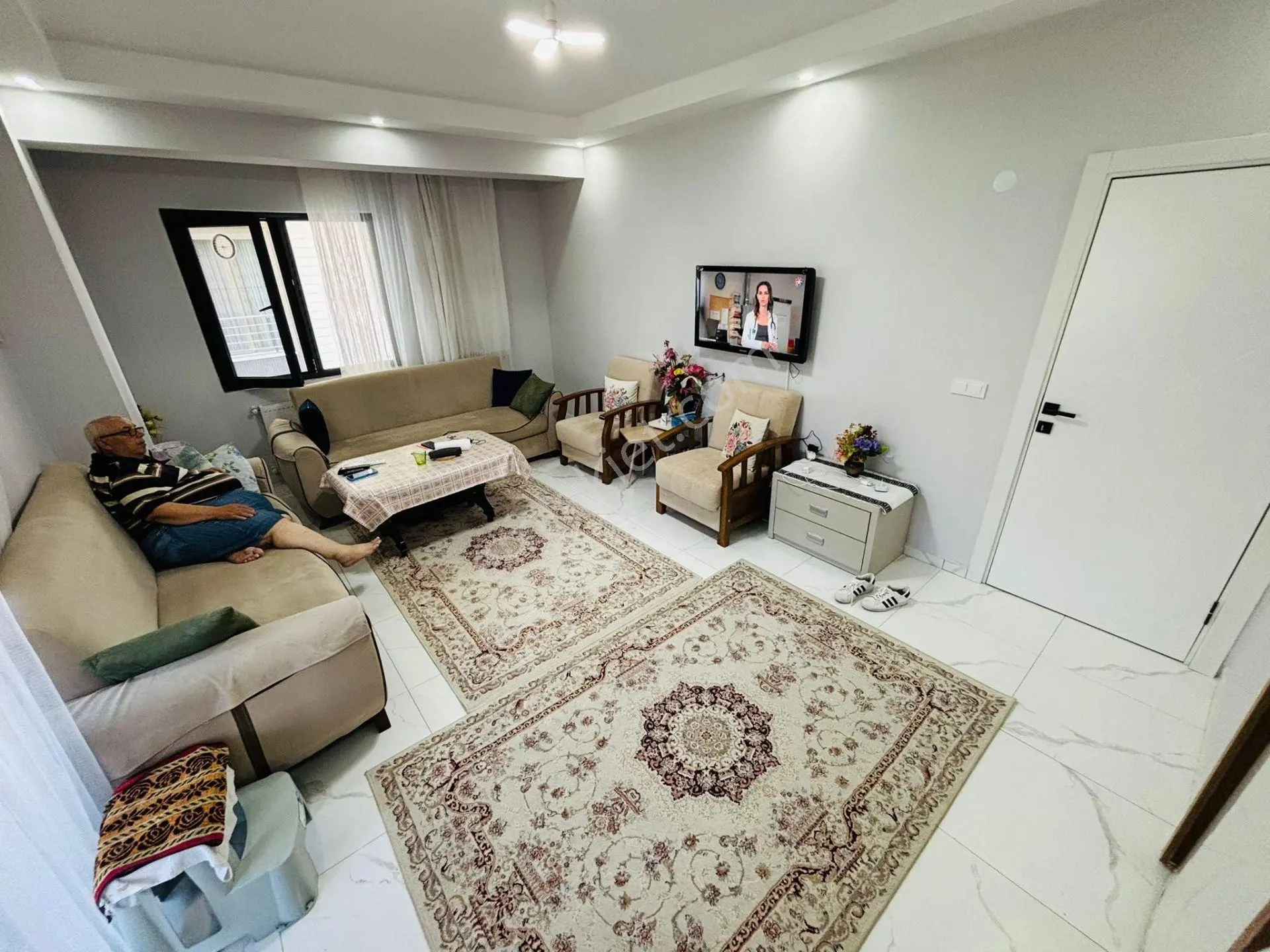 Yükselden Altınkumda Kombili Otoparklı Al Otur! 2+1 Sıfır Daire — fotoğraf 6