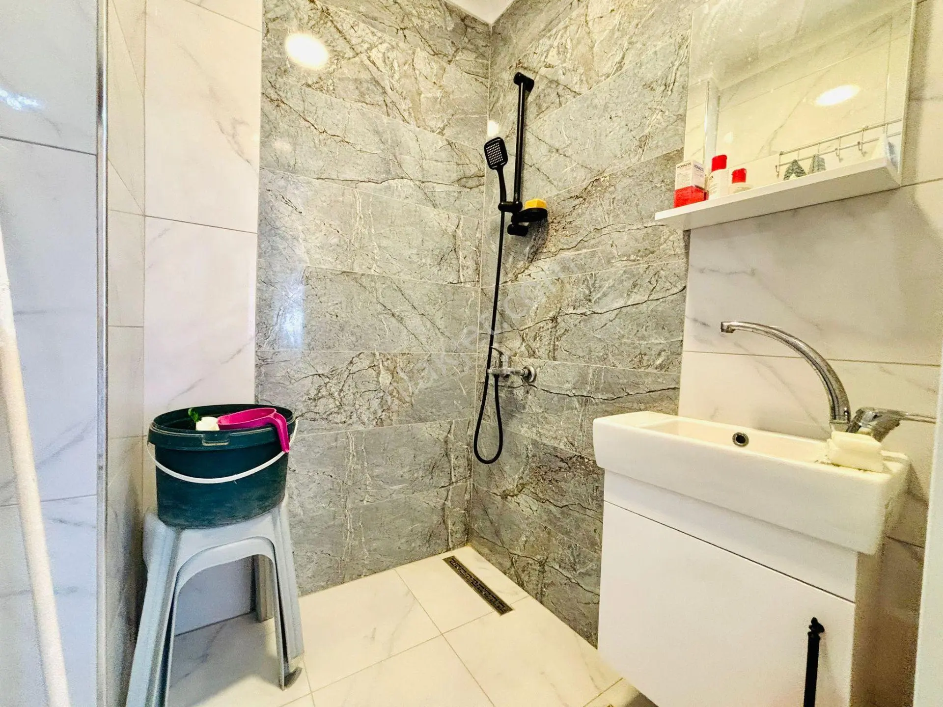 Yükselden Altınkumda Kombili Otoparklı Al Otur! 2+1 Sıfır Daire — fotoğraf 23