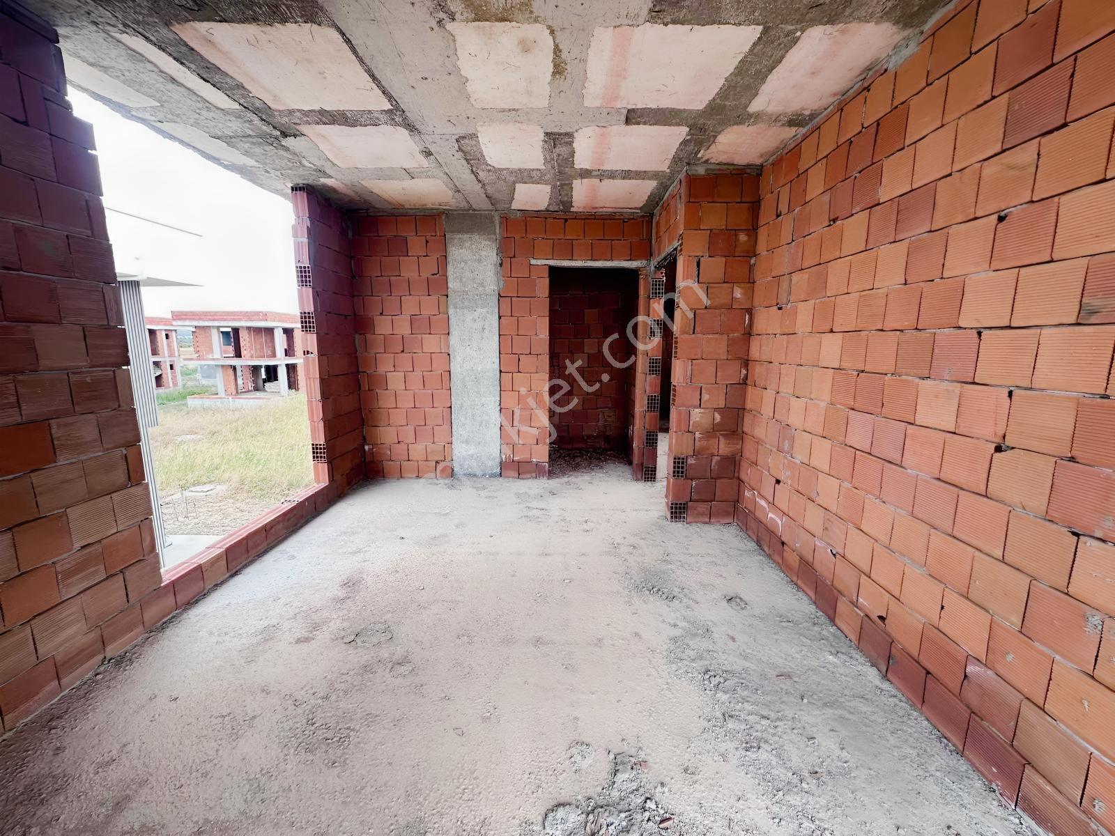 Gömeç'te Uygun Fiyata Satılık Natamam Büyük Müstakil Villa — fotoğraf 8