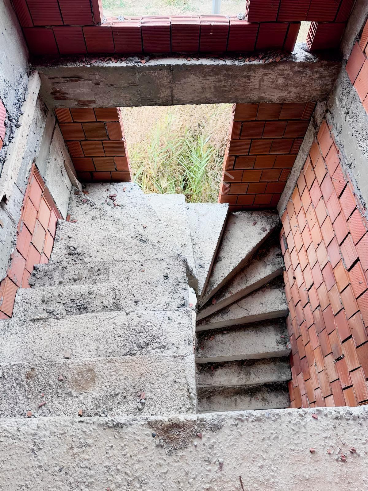 Gömeç'te Uygun Fiyata Satılık Natamam Büyük Müstakil Villa — fotoğraf 14