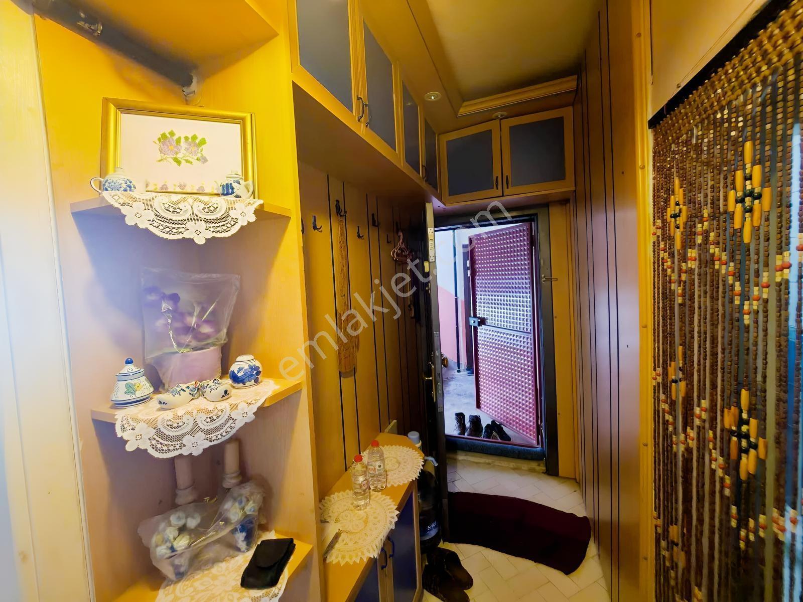 A-k Emlaktan Yeni Mah 3+1 Eşyalı Ara Kat Satılık Daire — fotoğraf 4