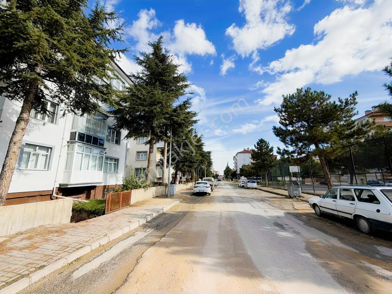 A-k Emlaktan Yeni Mah 3+1 Eşyalı Ara Kat Satılık Daire — fotoğraf 18