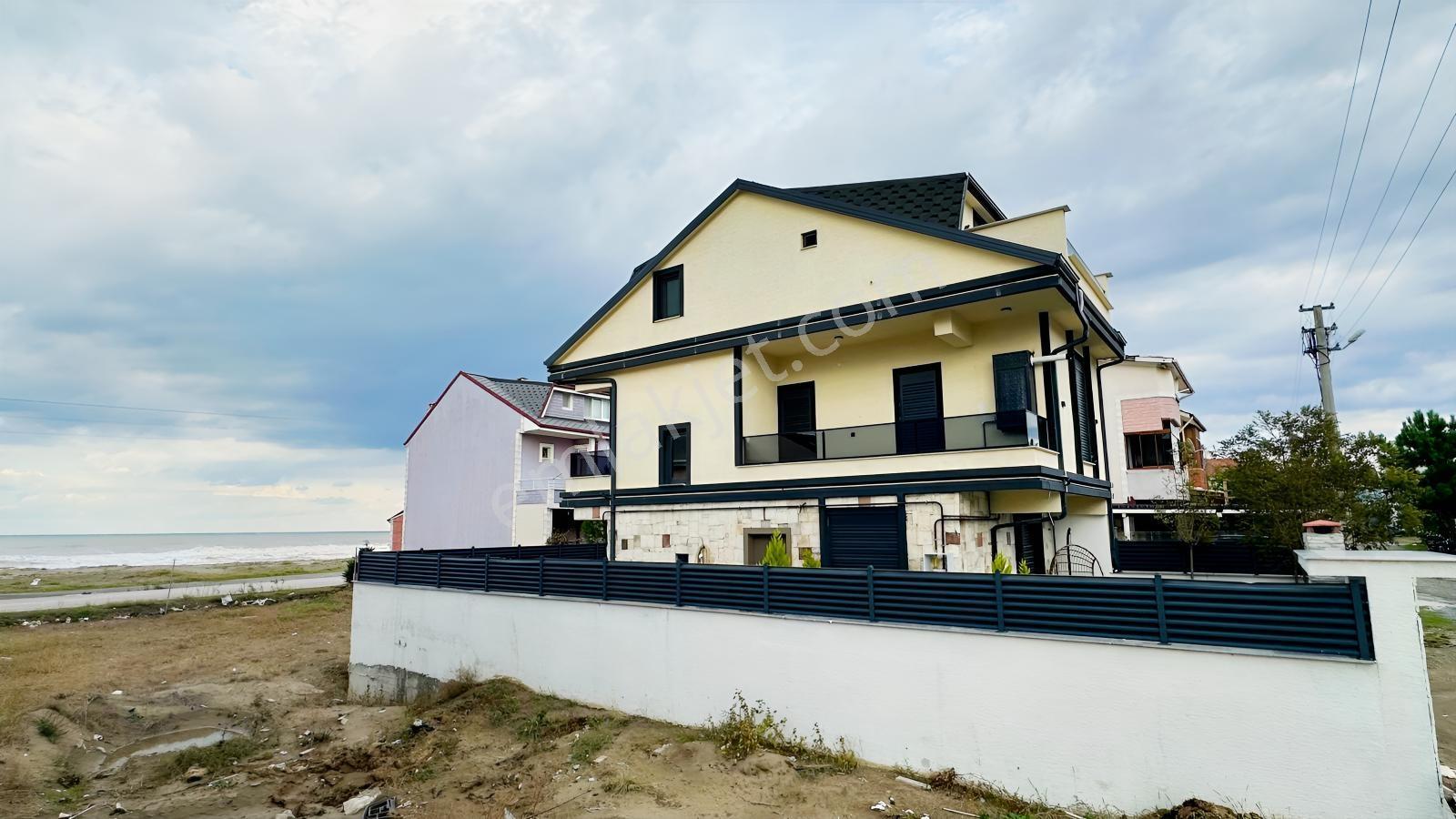 Balcıoğlundan Denize 2. Sıra Tam Müstakil 4+1 Geniş Bahçli Villa — fotoğraf 3