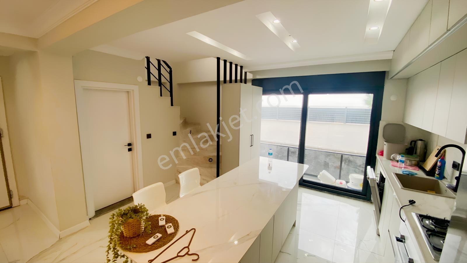 Balcıoğlundan Denize 2. Sıra Tam Müstakil 4+1 Geniş Bahçli Villa — fotoğraf 10