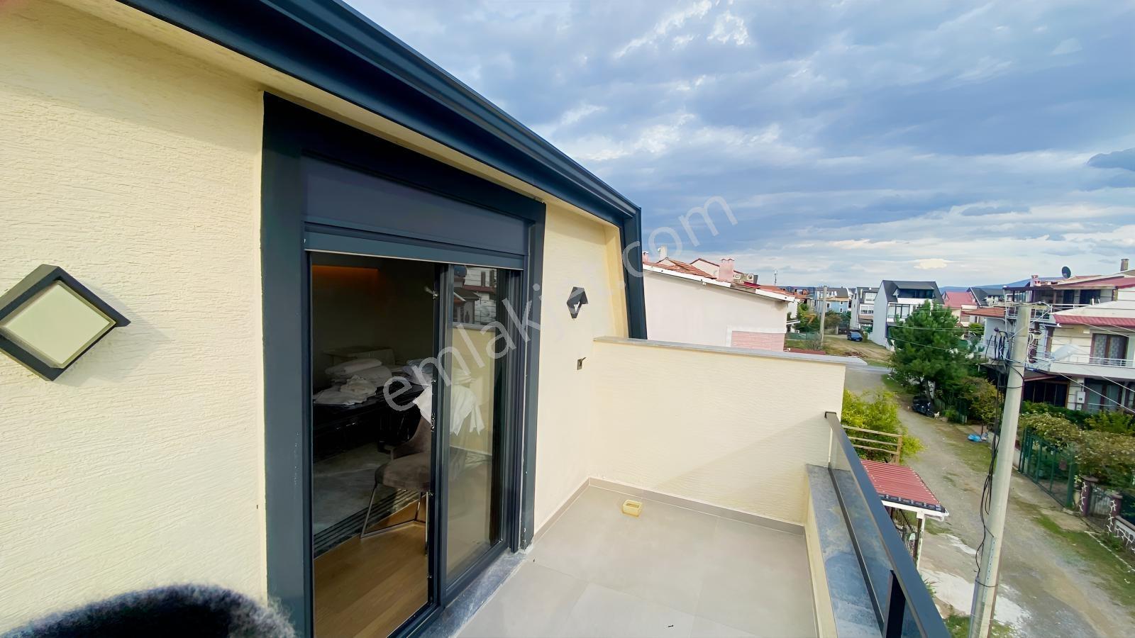 Balcıoğlundan Denize 2. Sıra Tam Müstakil 4+1 Geniş Bahçli Villa — fotoğraf 15