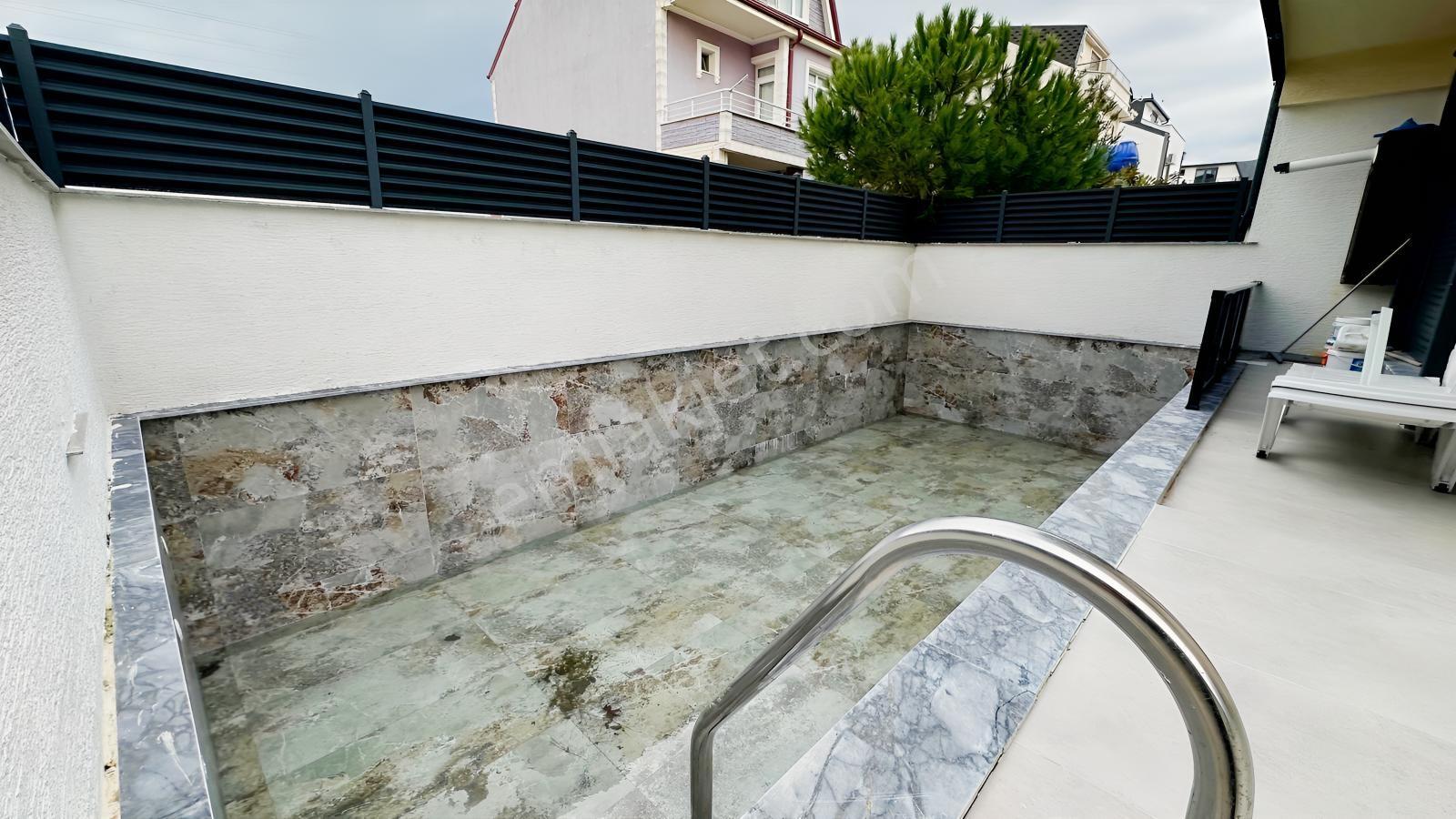 Balcıoğlundan Denize 2. Sıra Tam Müstakil 4+1 Geniş Bahçli Villa — fotoğraf 23