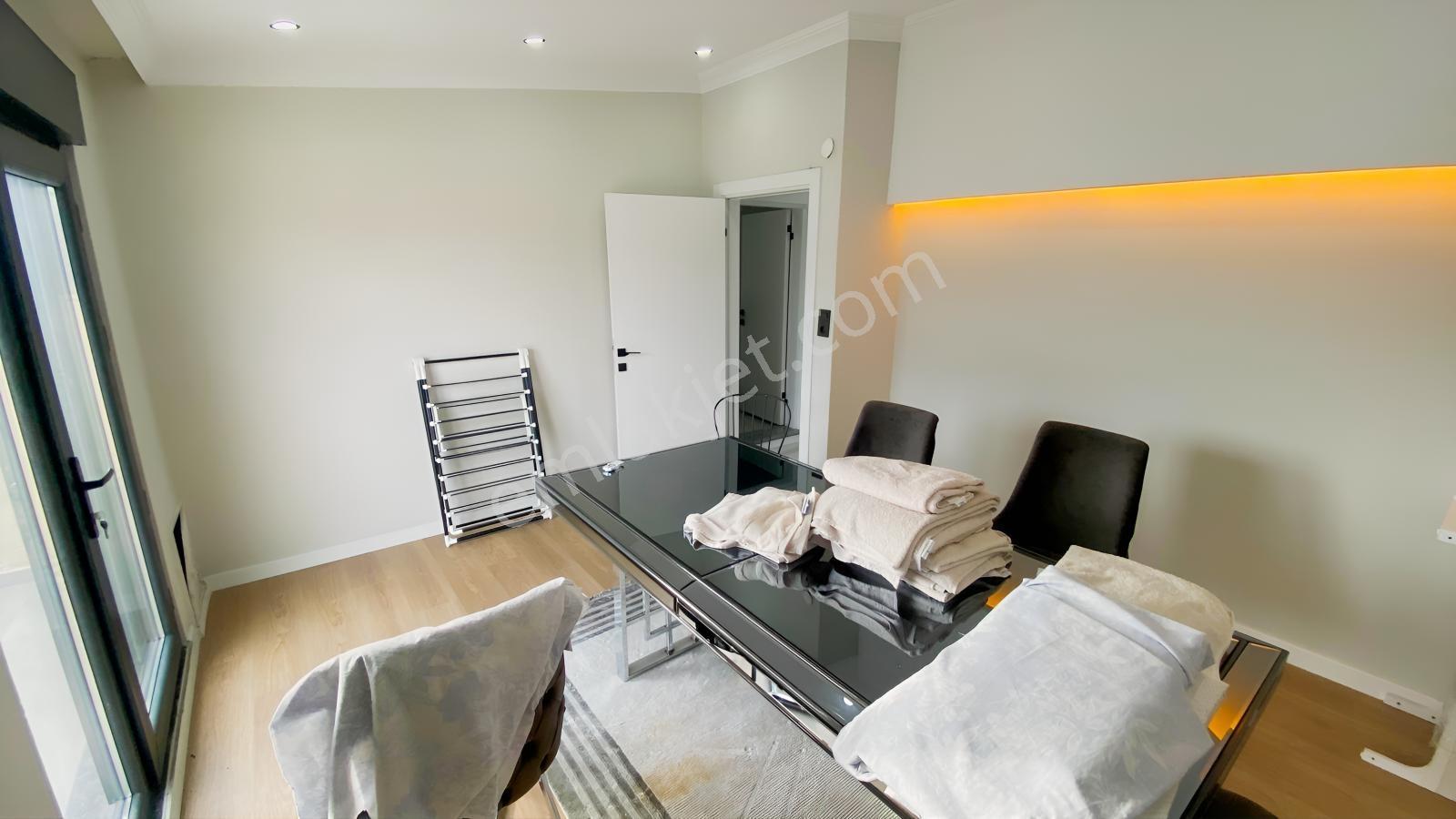 Balcıoğlundan Denize 2. Sıra Tam Müstakil 4+1 Geniş Bahçli Villa — fotoğraf 24