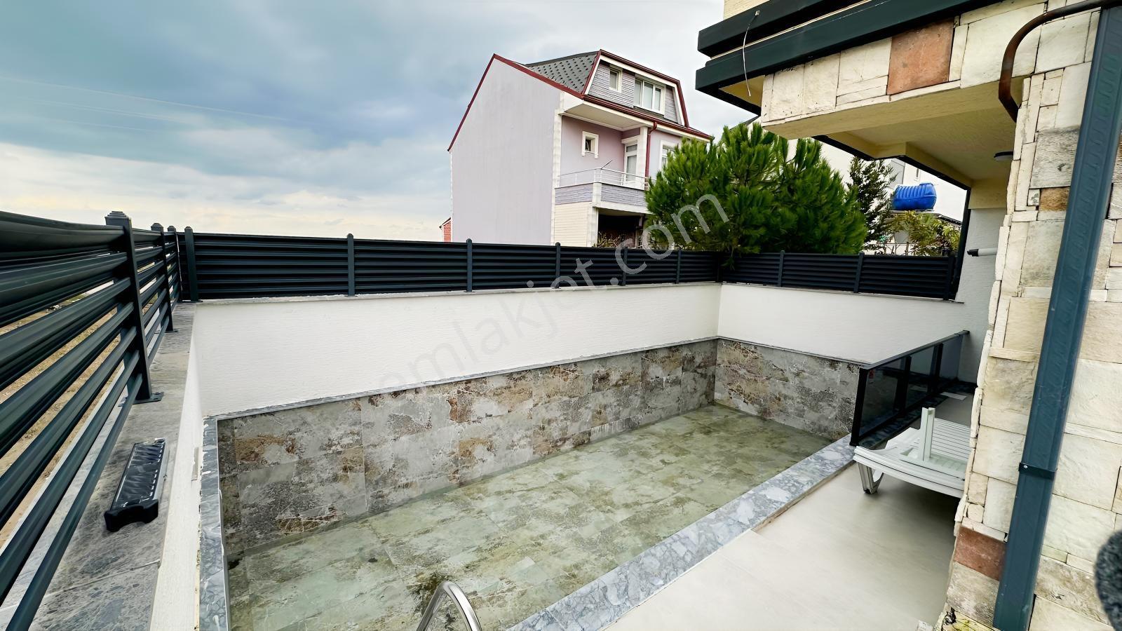 Balcıoğlundan Denize 2. Sıra Tam Müstakil 4+1 Geniş Bahçli Villa — fotoğraf 27