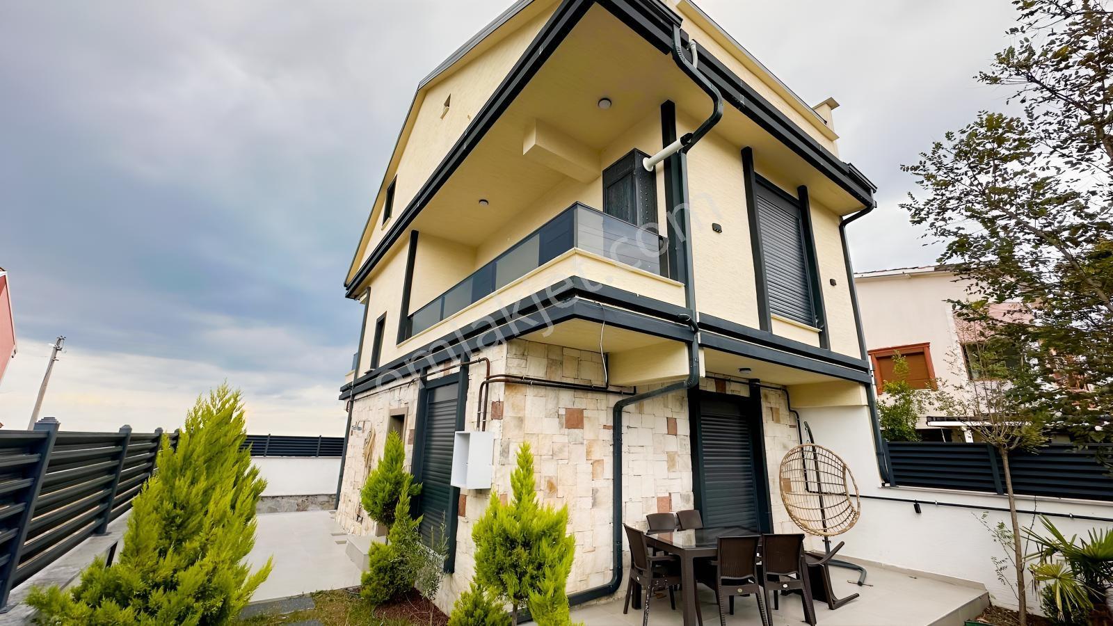 Balcıoğlundan Denize 2. Sıra Tam Müstakil 4+1 Geniş Bahçli Villa — fotoğraf 33
