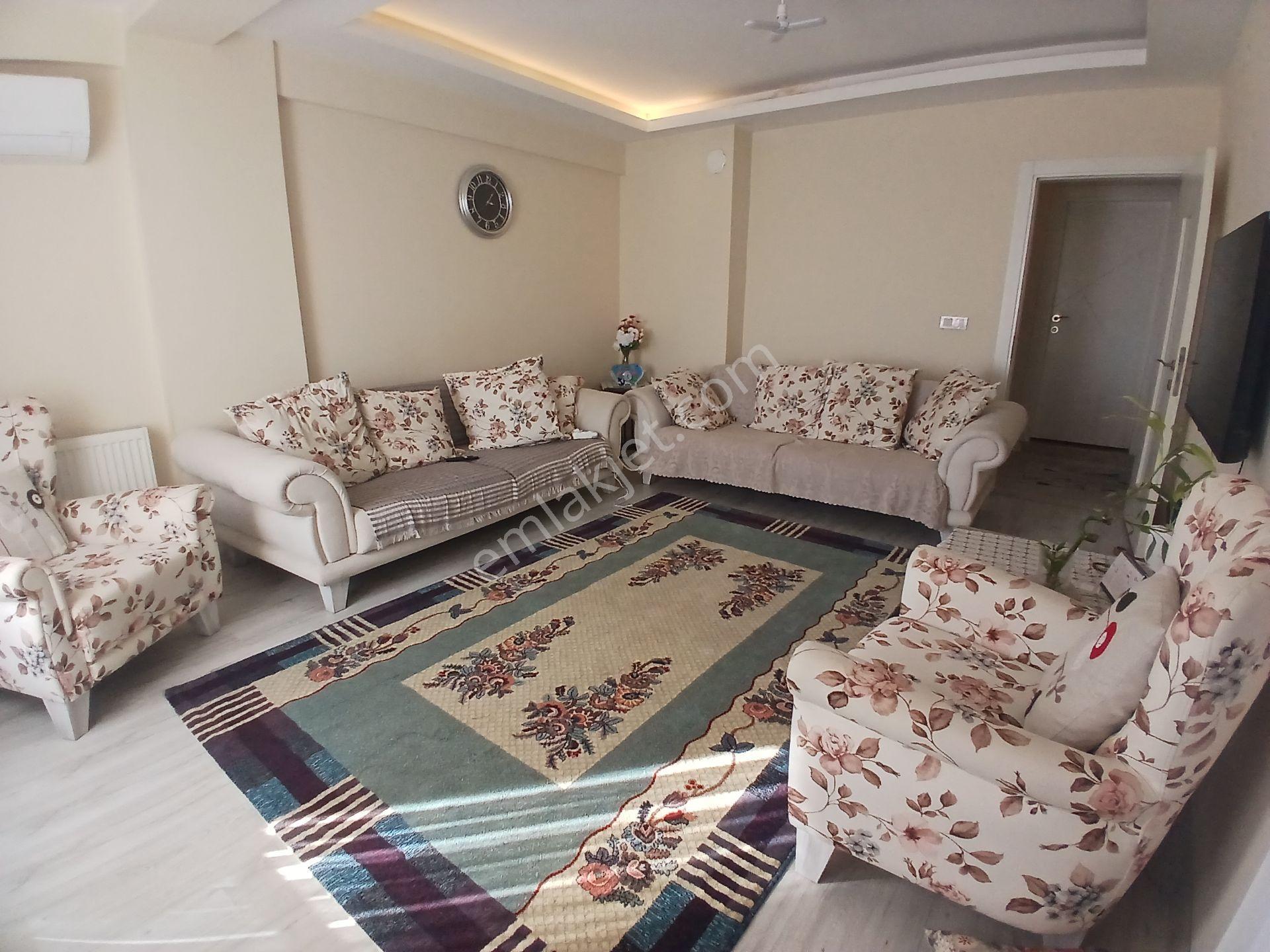 İzmir Torbalı Da 3+1 4 Yıllık Daire Acil Satılık — fotoğraf 4