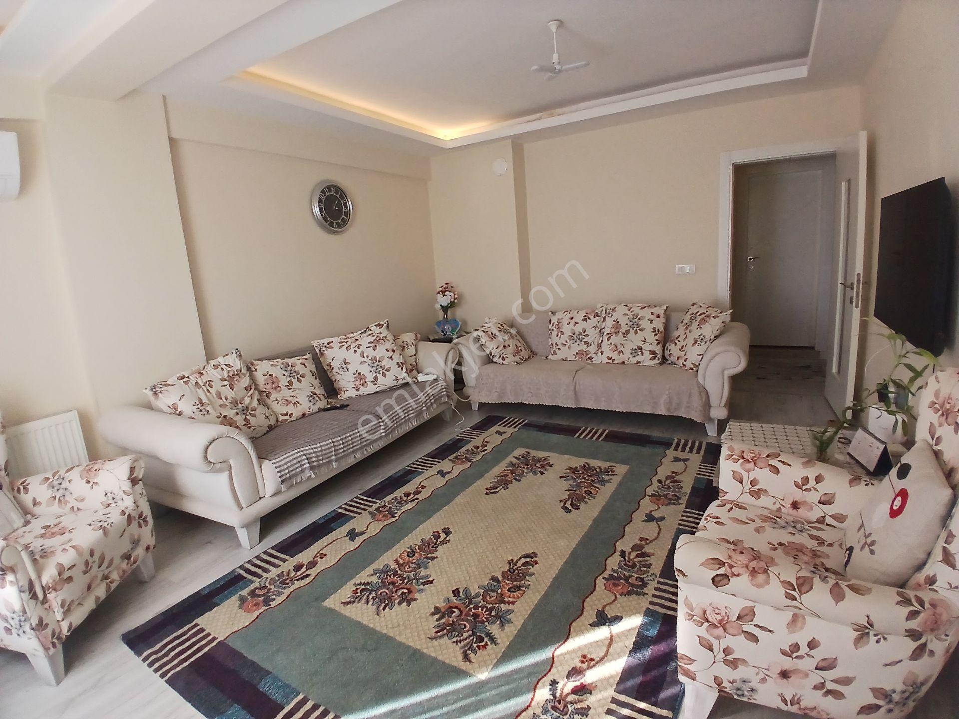 İzmir Torbalı Da 3+1 4 Yıllık Daire Acil Satılık — fotoğraf 5
