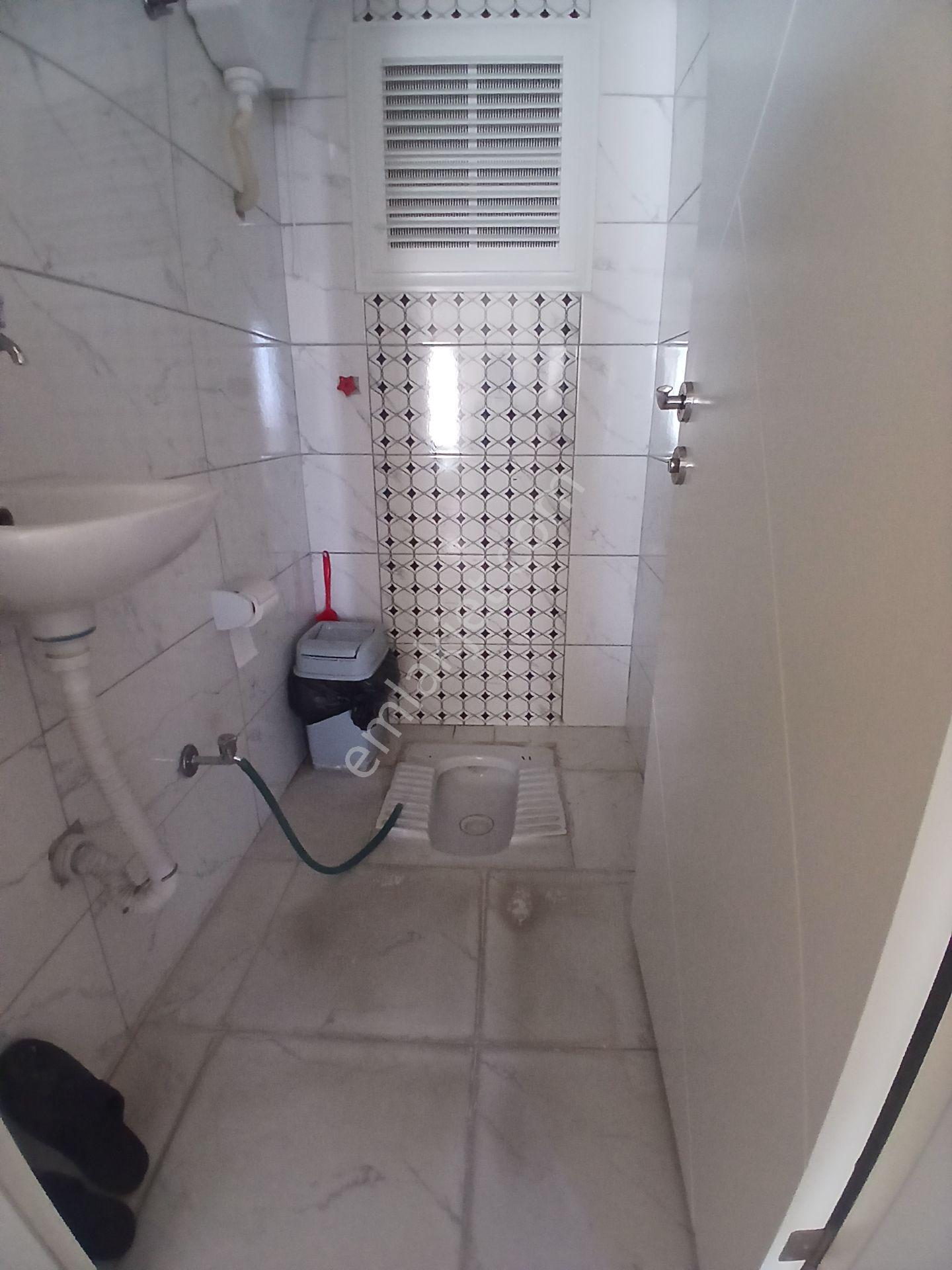 İzmir Torbalı Da 3+1 4 Yıllık Daire Acil Satılık — fotoğraf 23