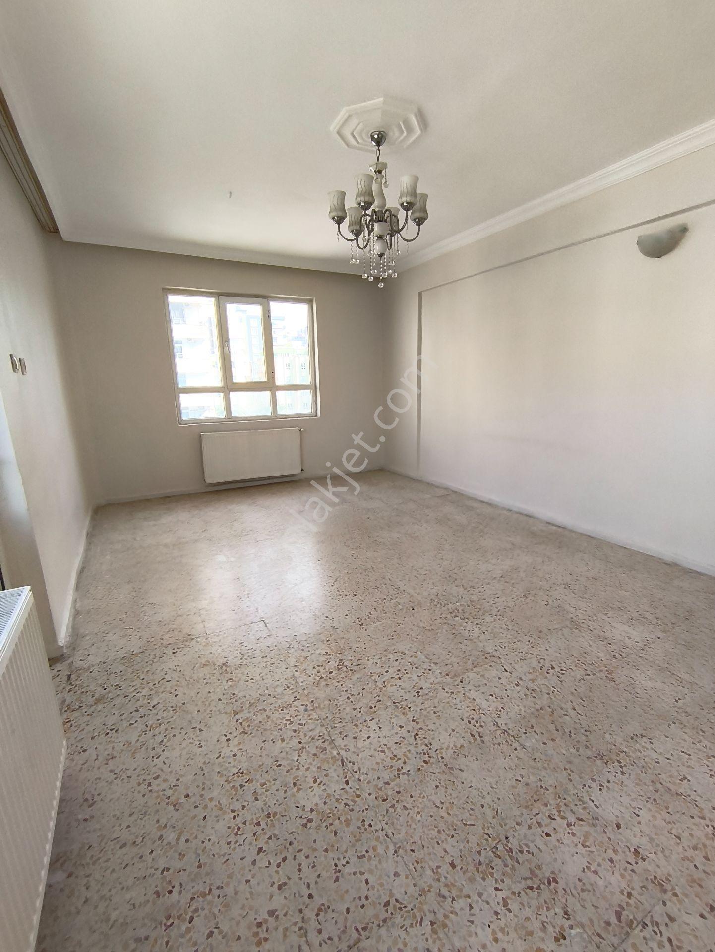 Akziyaret Emlaktan Satılık Park Cepheli 3+1 — fotoğraf 3