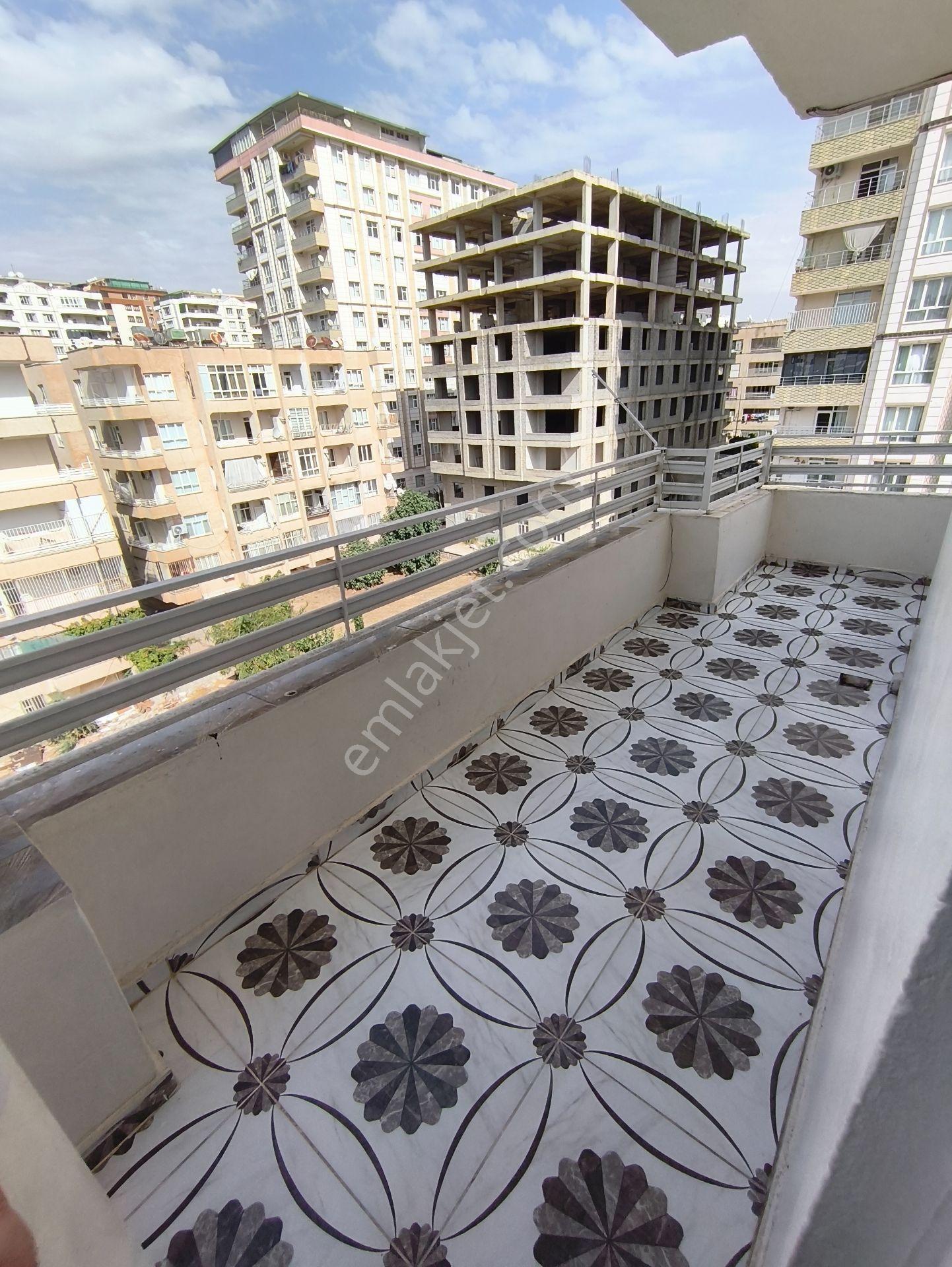 Akziyaret Emlaktan Satılık Park Cepheli 3+1 — fotoğraf 6