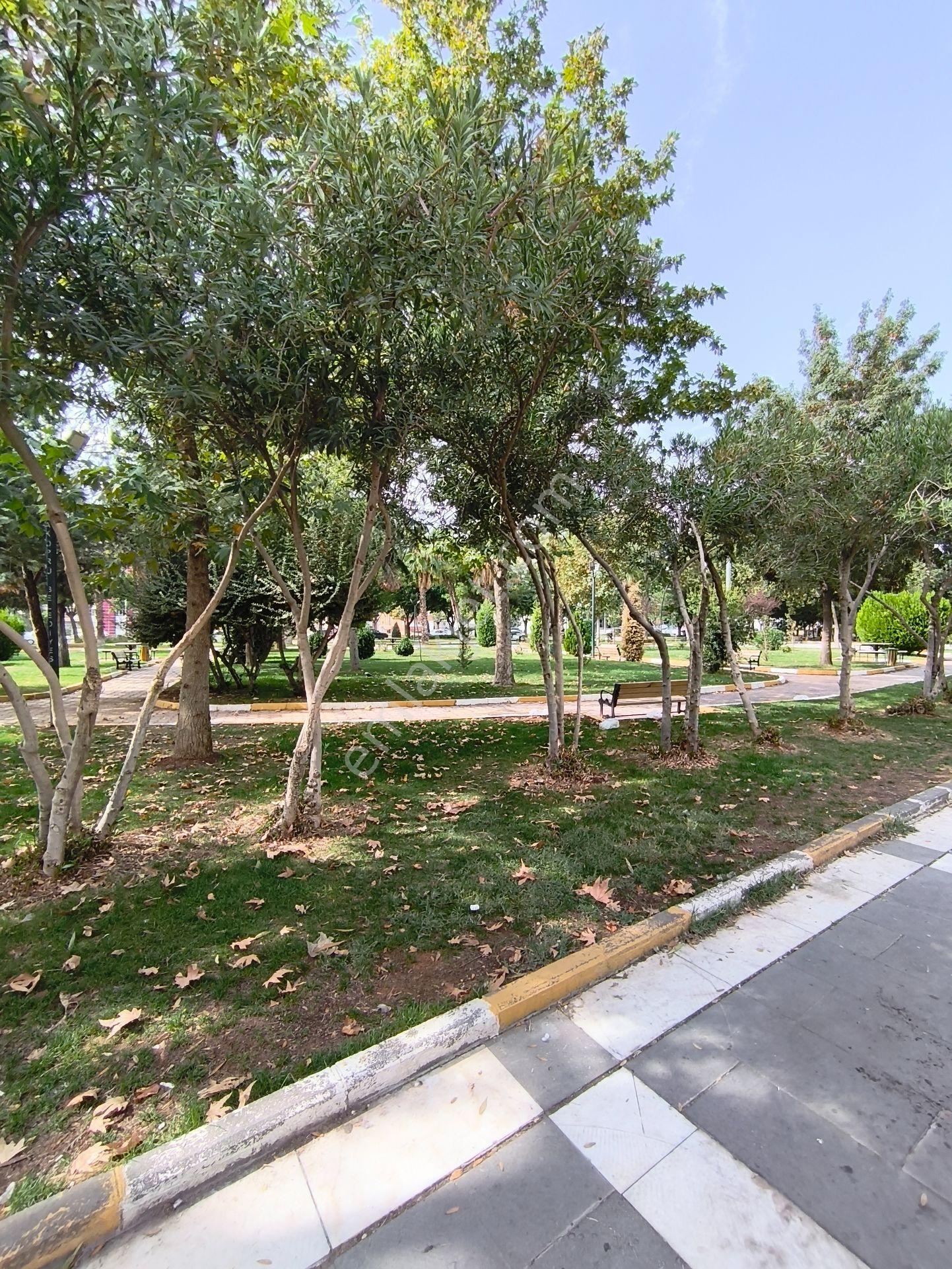 Akziyaret Emlaktan Satılık Park Cepheli 3+1 — fotoğraf 21