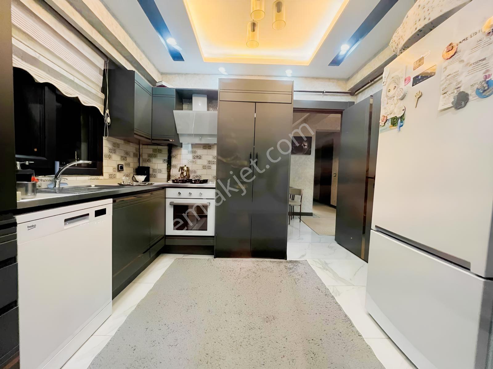 Acil Satılık Lüx Dublex 3+3 Güzel Konumda — fotoğraf 26