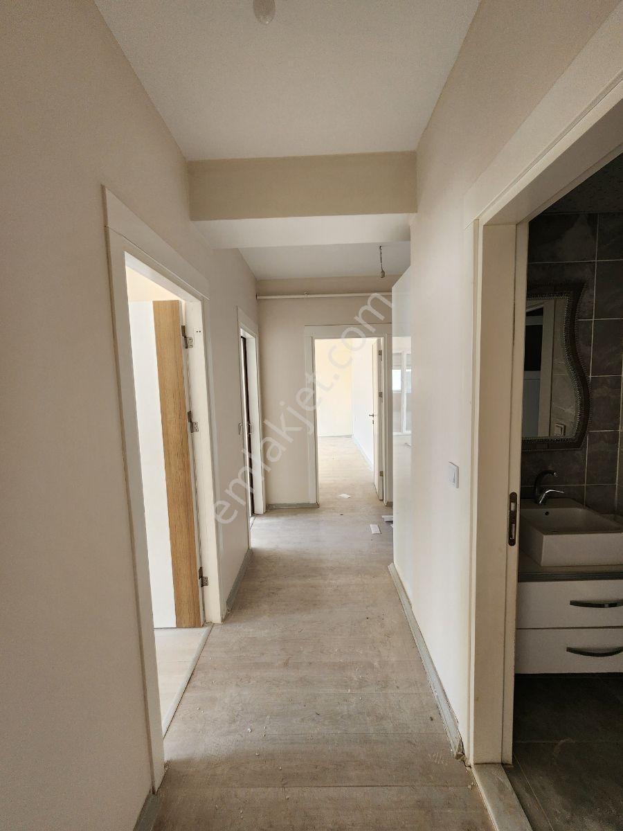 Yenibeşevler Delux Ara Kat 3+1 Geniş Teraslı Daire — fotoğraf 12