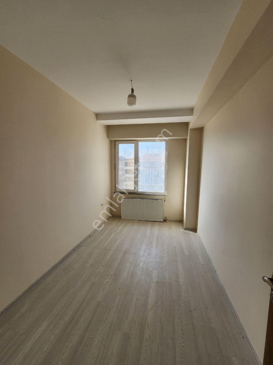 Yenibeşevler Delux Ara Kat 3+1 Geniş Teraslı Daire — fotoğraf 16