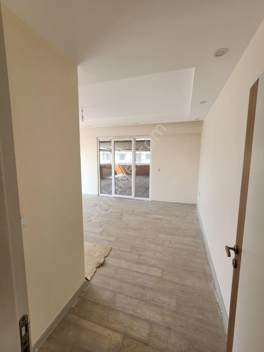 Yenibeşevler Delux Ara Kat 3+1 Geniş Teraslı Daire — fotoğraf 20