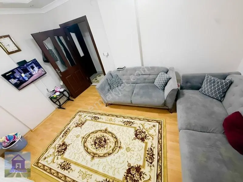 Hürriyet Mahallesinde 14 Yıllık 2+1 Satılık Yeni Daire — fotoğraf 5