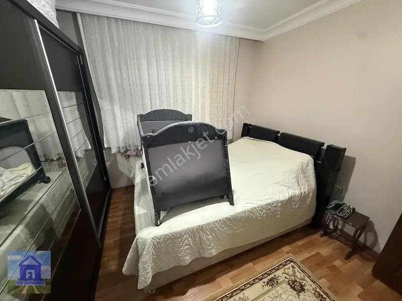 Hürriyet Mahallesinde 14 Yıllık 2+1 Satılık Yeni Daire — fotoğraf 9