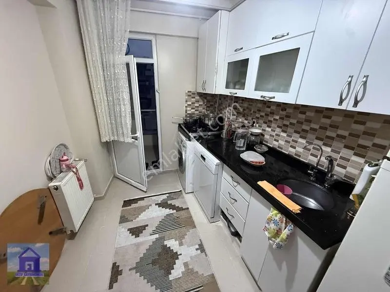 Hürriyet Mahallesinde 14 Yıllık 2+1 Satılık Yeni Daire — fotoğraf 24