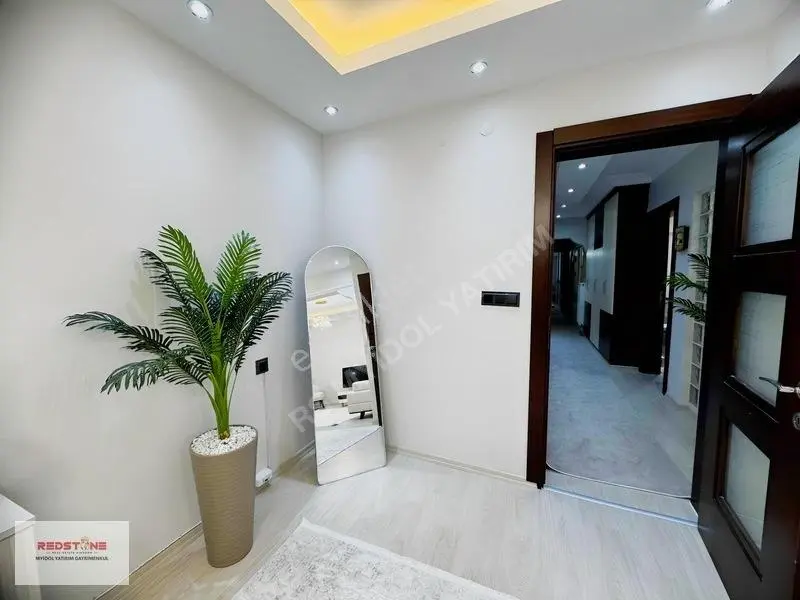 Redstone Myidol'den Geniş-masrafsız-ferah 2+1 Daire — fotoğraf 5