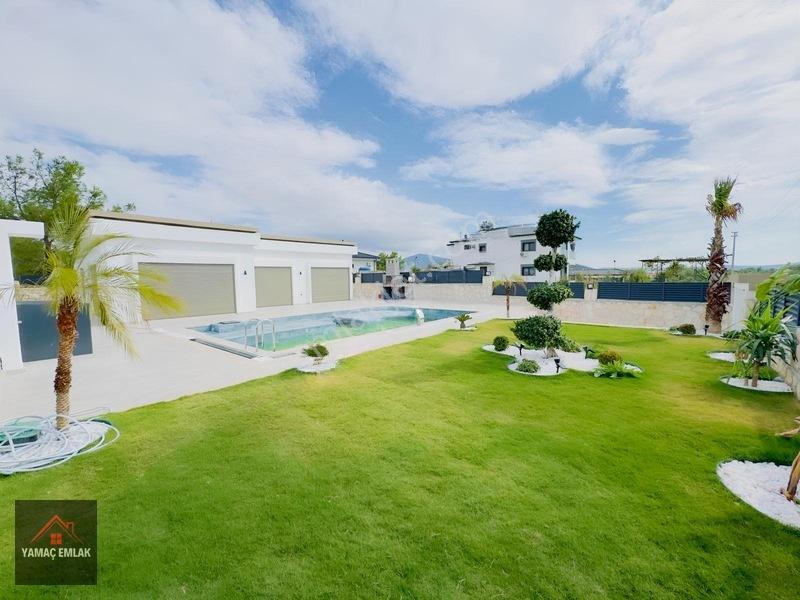 Didimde Satılık 600 M2 Arsa İçinde Alaçatı Mimarili Özel Villa