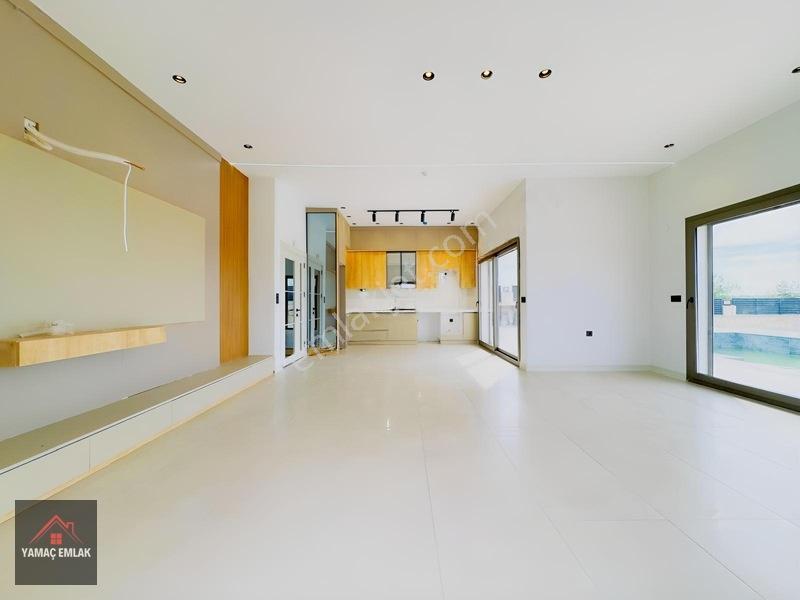 Didimde Satılık 600 M2 Arsa İçinde Alaçatı Mimarili Özel Villa — fotoğraf 8