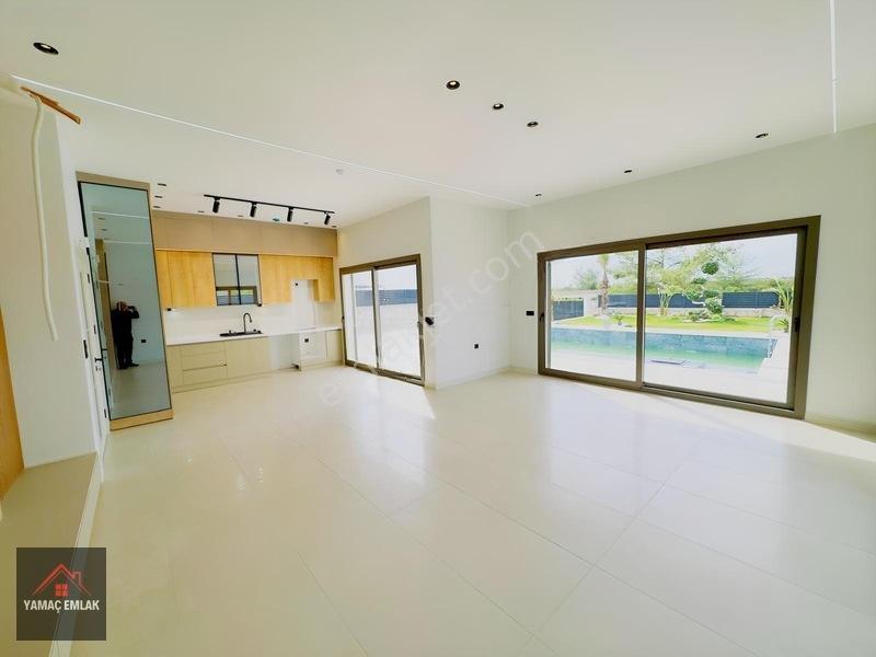 Didimde Satılık 600 M2 Arsa İçinde Alaçatı Mimarili Özel Villa — fotoğraf 9