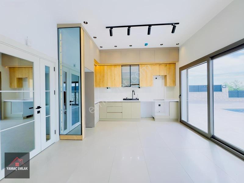 Didimde Satılık 600 M2 Arsa İçinde Alaçatı Mimarili Özel Villa — fotoğraf 11