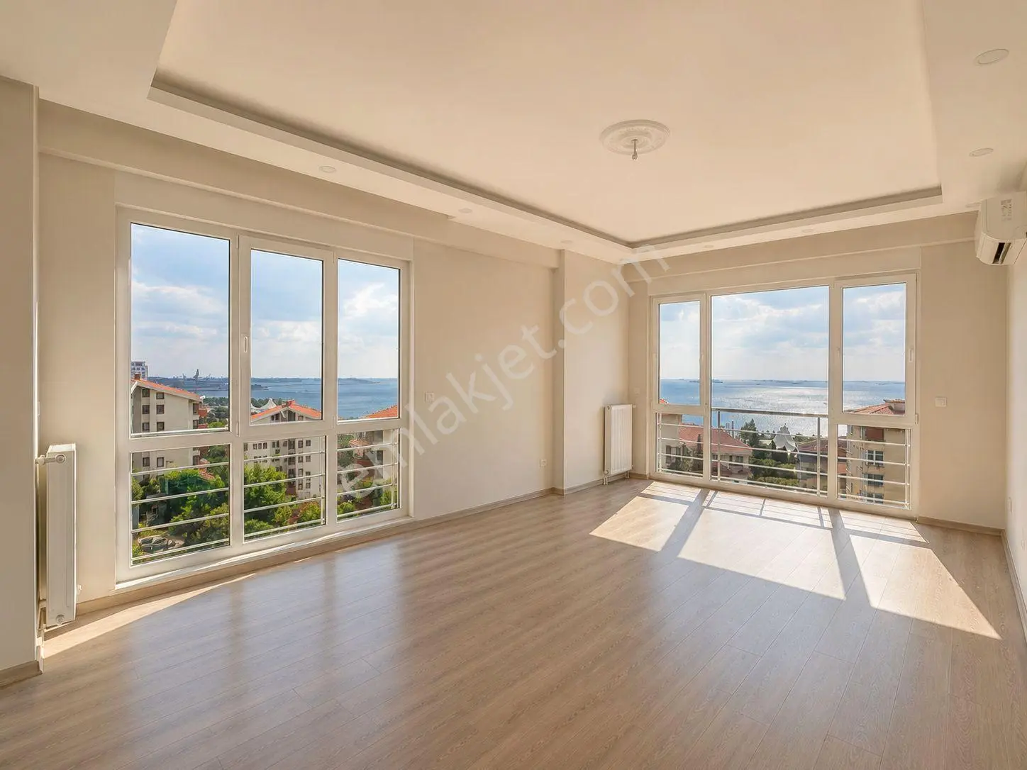 Mertcan'dan Kredi Limitsiz Panoramik Deniz Manzaralı Ara Kat 3+1