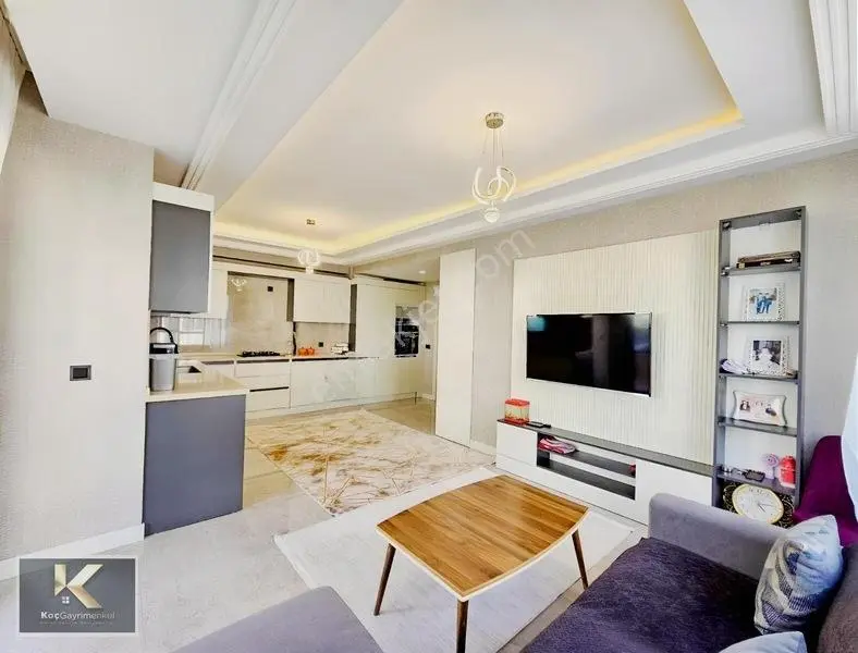 Stadyum Yanı Satılık 3.5+1 Fırsat Daire — fotoğraf 3