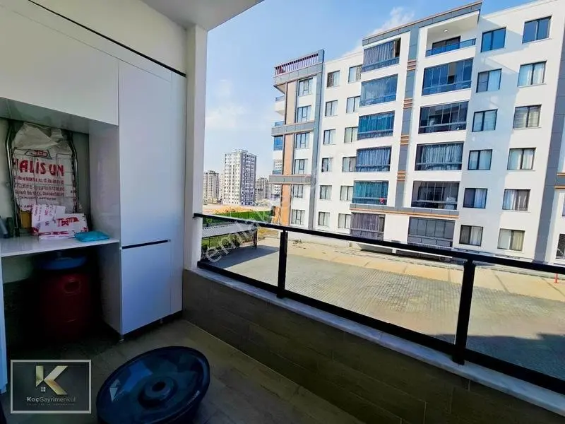 Stadyum Yanı Satılık 3.5+1 Fırsat Daire — fotoğraf 6