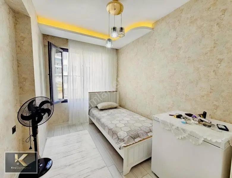Stadyum Yanı Satılık 3.5+1 Fırsat Daire — fotoğraf 8