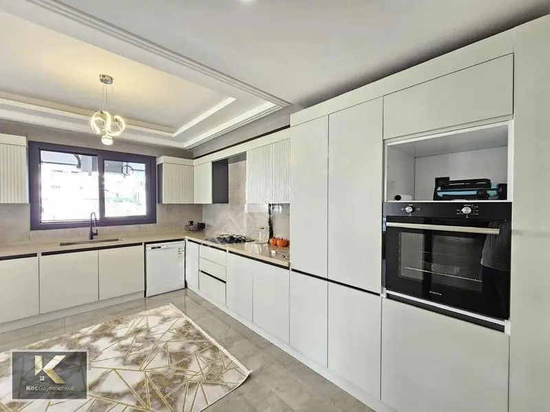 Stadyum Yanı Satılık 3.5+1 Fırsat Daire — fotoğraf 19