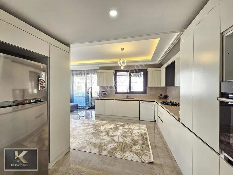 Stadyum Yanı Satılık 3.5+1 Fırsat Daire — fotoğraf 25