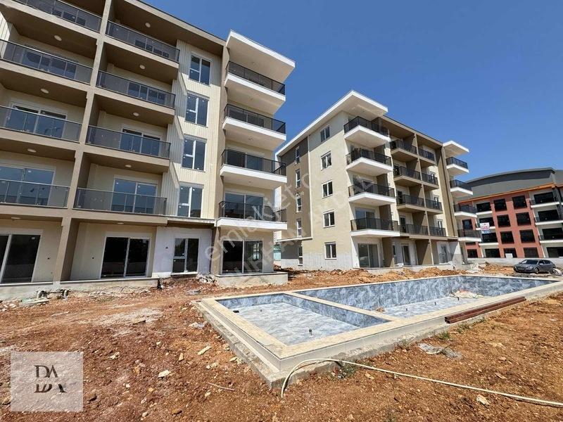 Havalimanı Yanı Site İçin Havuz Cephe Güvenlikli Sıfır — fotoğraf 2