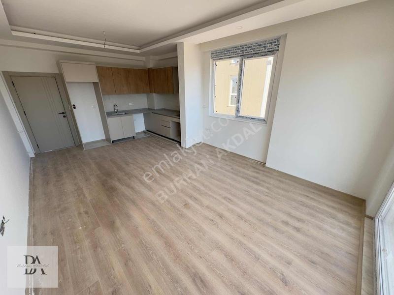 Havalimanı Yanı Site İçin Havuz Cephe Güvenlikli Sıfır — fotoğraf 22