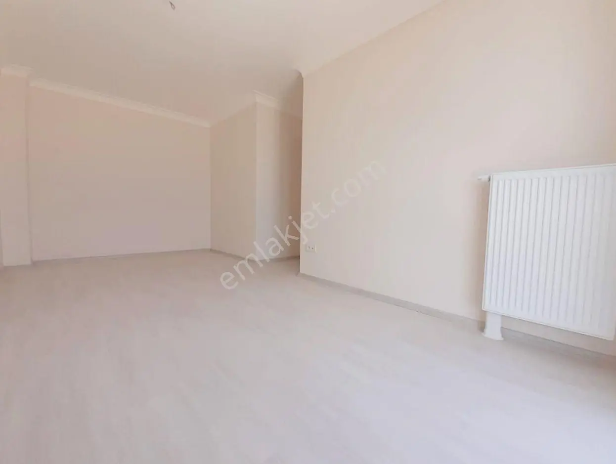 Mertcan'dan Havuzlu Güvenlikli Sitede Ara Kat 2+1 Daire — fotoğraf 9
